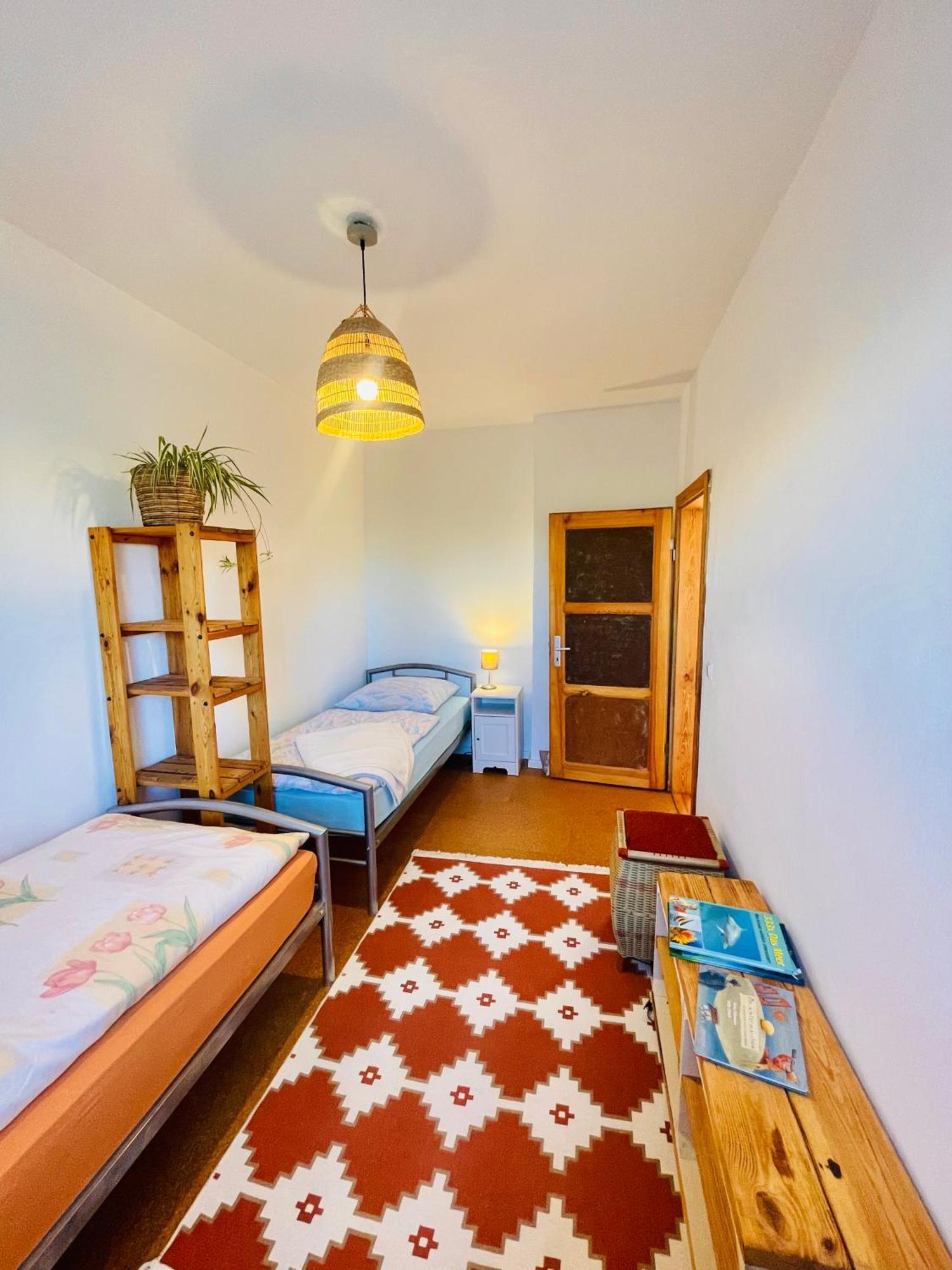 "Mts-Haus Zettemin" - 2 Familienfreundliche Ferienwohnungen In Mecklenburg エクステリア 写真